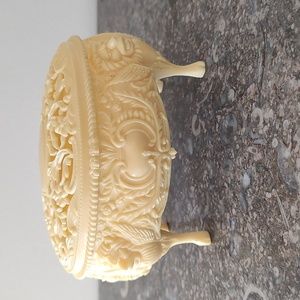 Vintage cream-footed celluloid jewelry box, trinket box